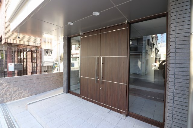 エントランス　毎日通るエントランスはこのようになっています