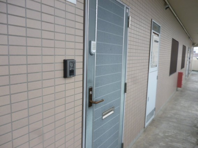 建物外観　外廊下