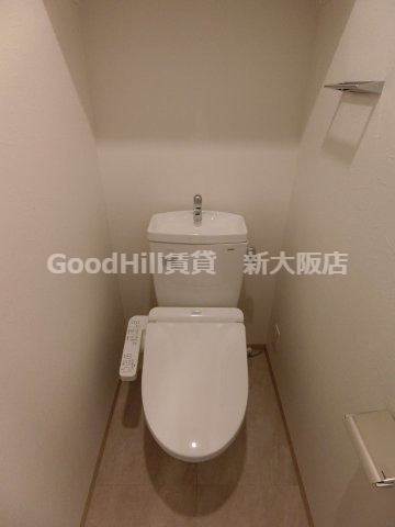 トイレ　グランカーサ新大阪SOUTH