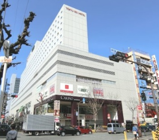 ドラックストア　サンドラッグ江坂駅前（ドラッグストア）まで750m