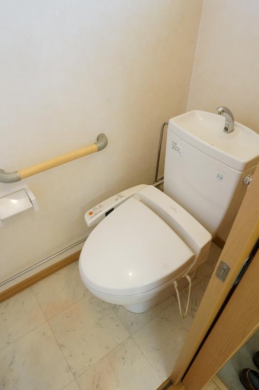 トイレ　トイレ