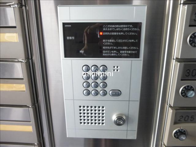 セキュリティ　オートロック完備