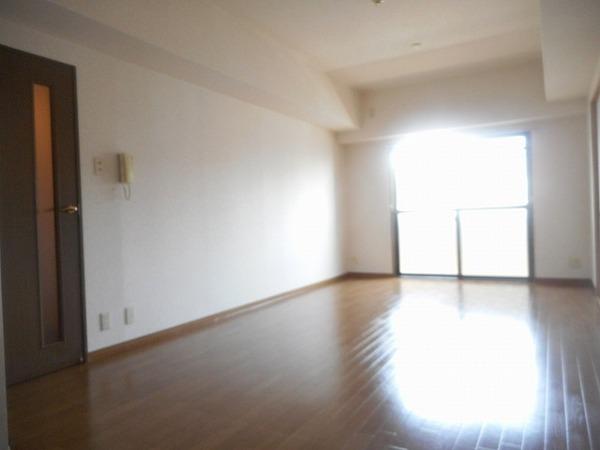 居室・リビング　日当たり良好！