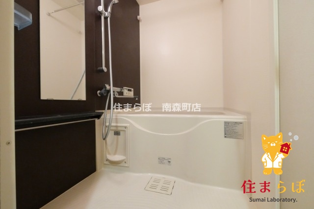 バス・シャワールーム　「見た目じゃなく、心に“しっくりくる”を大切に。」