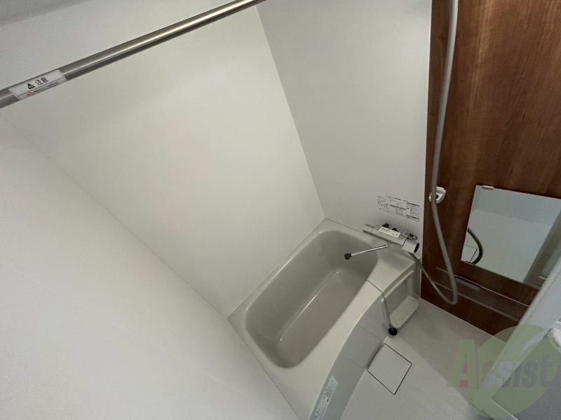 バス・シャワールーム　浴槽もありゆっくり湯船に浸かることが出来ます。