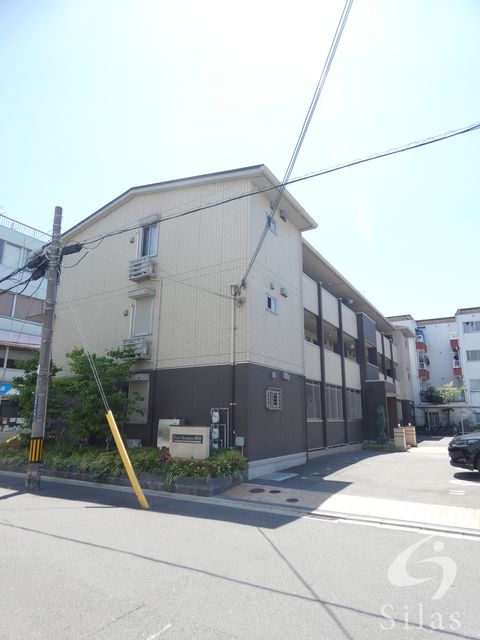 近鉄奈良線 八戸ノ里駅 徒歩5分 3階建 築12年の外観写真
