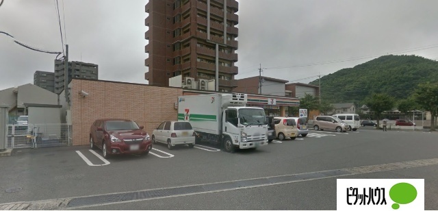 コンビニ　セブンイレブン下関秋根東町店（コンビニ）まで437m