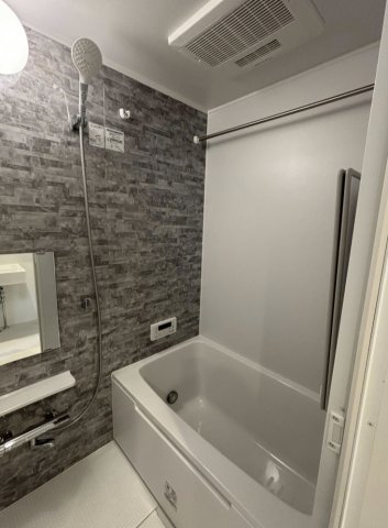 バス・シャワールーム　別部屋の写真を使用しております。