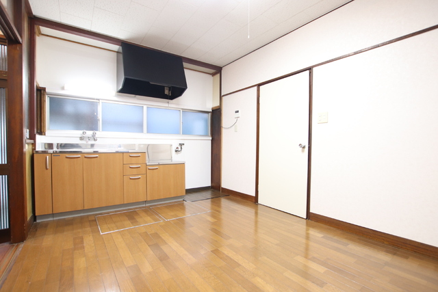 キッチン　６．３帖のダイニングキッチン