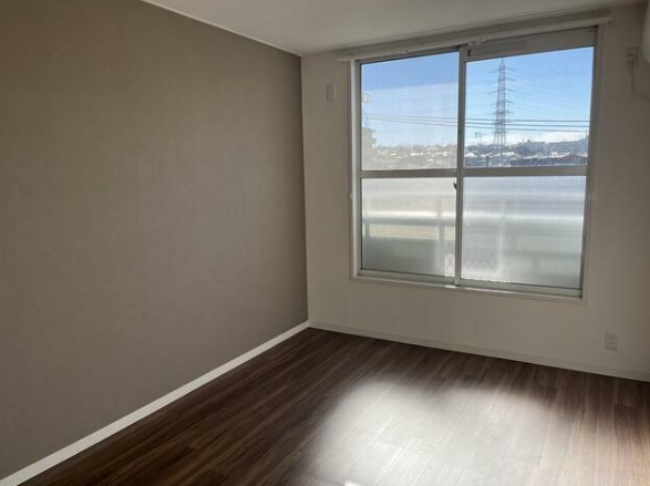 居室・リビング　オールフローリングで明るい室内☆