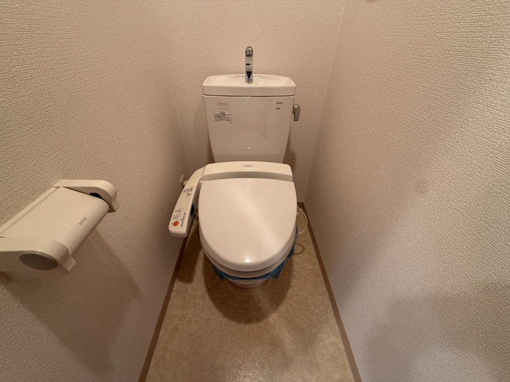 エステムコート三宮EAST2リベルテのトイレ写真
