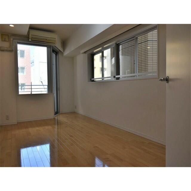 居室・リビング　※別部屋参考写真