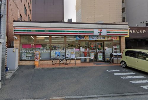コンビニ　セブンイレブン 盛岡内丸店（コンビニ）まで892m