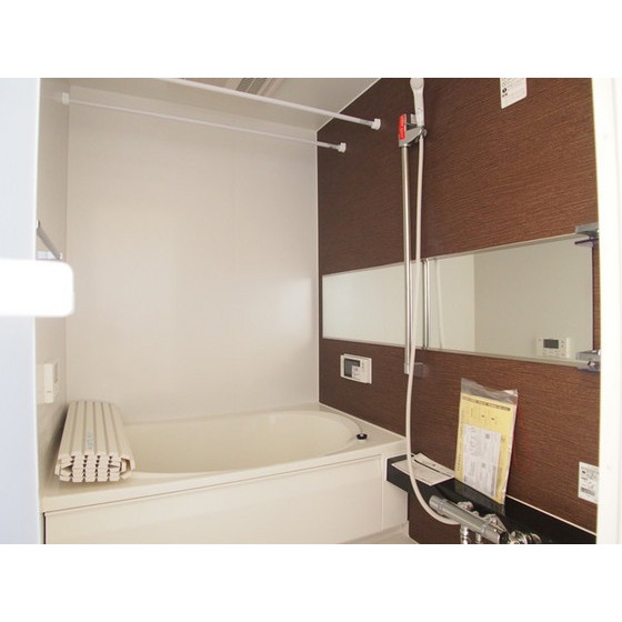 バス・シャワールーム　追炊き・浴室乾燥機能付き