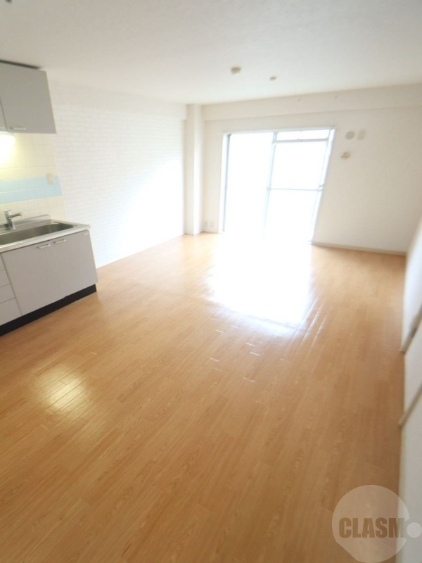 居室・リビング　１０．８帖のリビングルーム