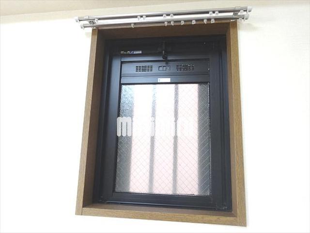 その他　角部屋で窓がついています。