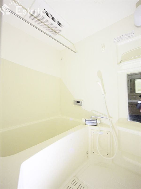 バス・シャワールーム　バスルーム