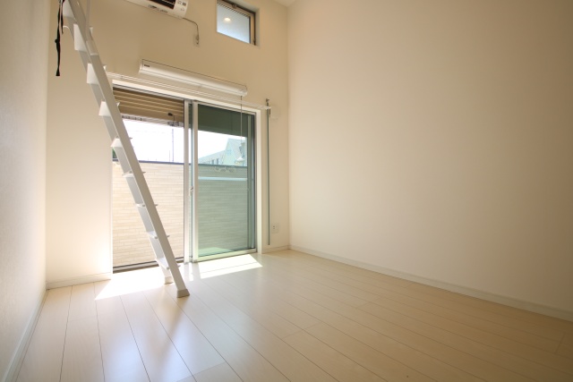 居室・リビング　※別室の参考写真の為、現況優先です。