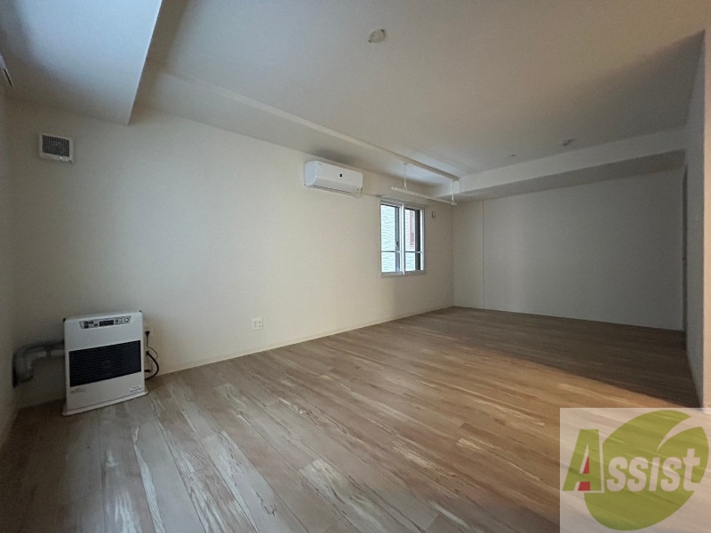 居室・リビング　広くてキレイなお部屋が広がっていて、充実した生活が送れそう。