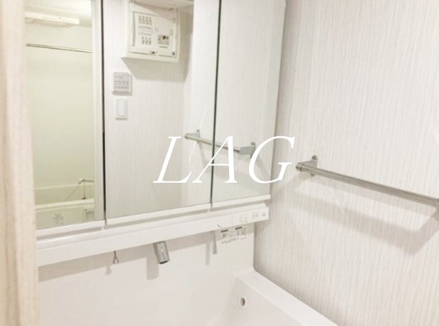 洗面設備　独立洗面台です。