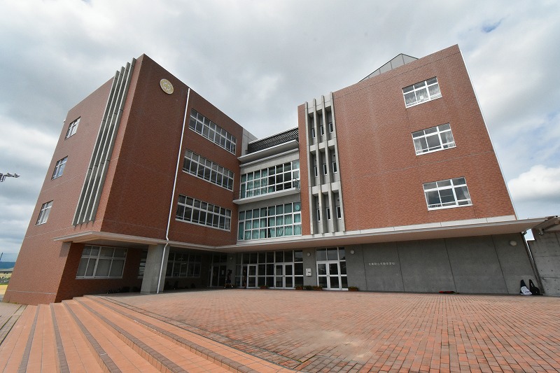 中学校　北島町立北島中学校（中学校）まで944m