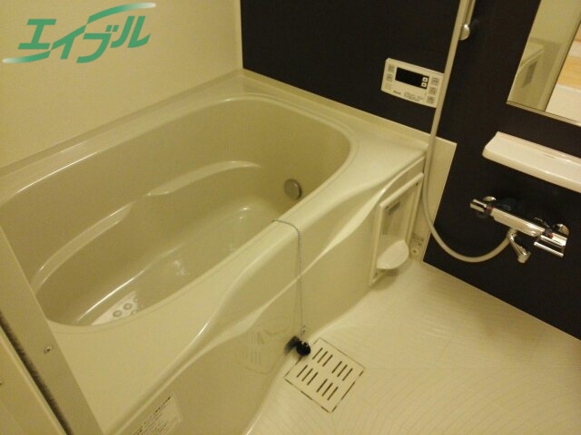 バス・シャワールーム　同タイプの部屋写真です