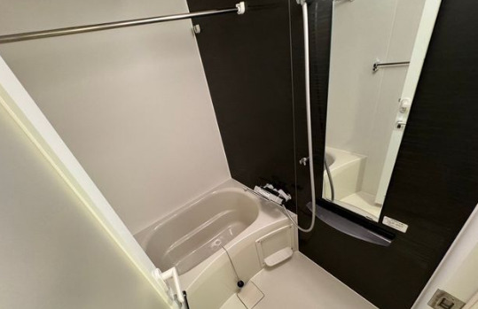 バス・シャワールーム　※別部屋の参考写真です。