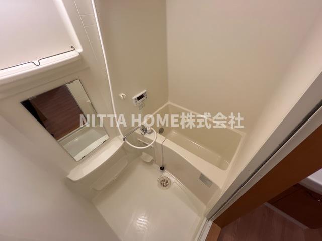バス・シャワールーム　浴室乾燥などができる浴室です☆彡