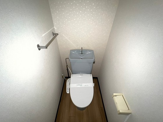 トイレ　※別部屋の写真です