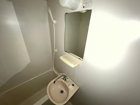 洗面設備　※別部屋の写真です