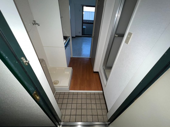 玄関　※別部屋の写真です