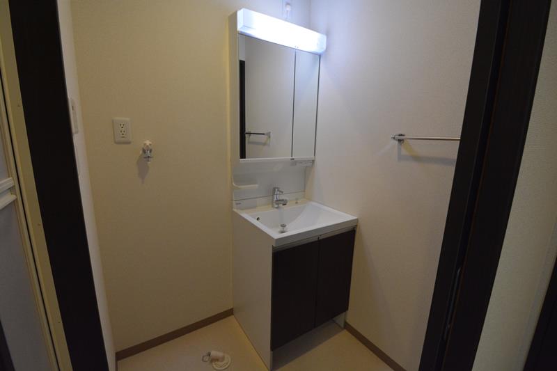 洗面設備　洗髪洗面化粧台付き♪