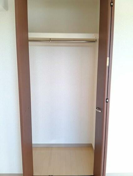 収納　６０２代用