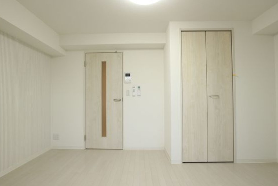 居室・リビング　別部屋参考写真となります