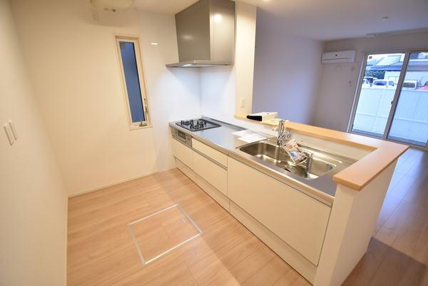 キッチン　※同施工会社写真※