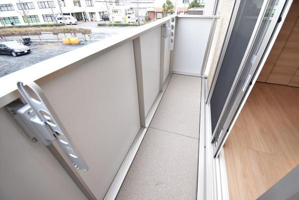 バルコニー　同物件別室