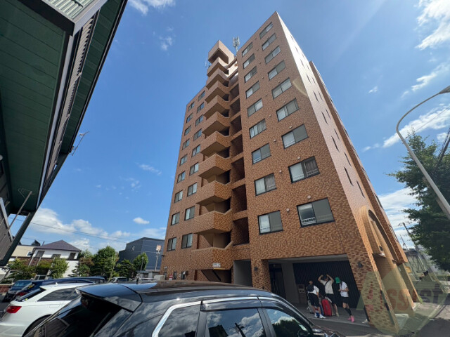 建物外観　札幌市東区苗穂町「ｅ．ｕｓ　ＮＡＥＢＯ」