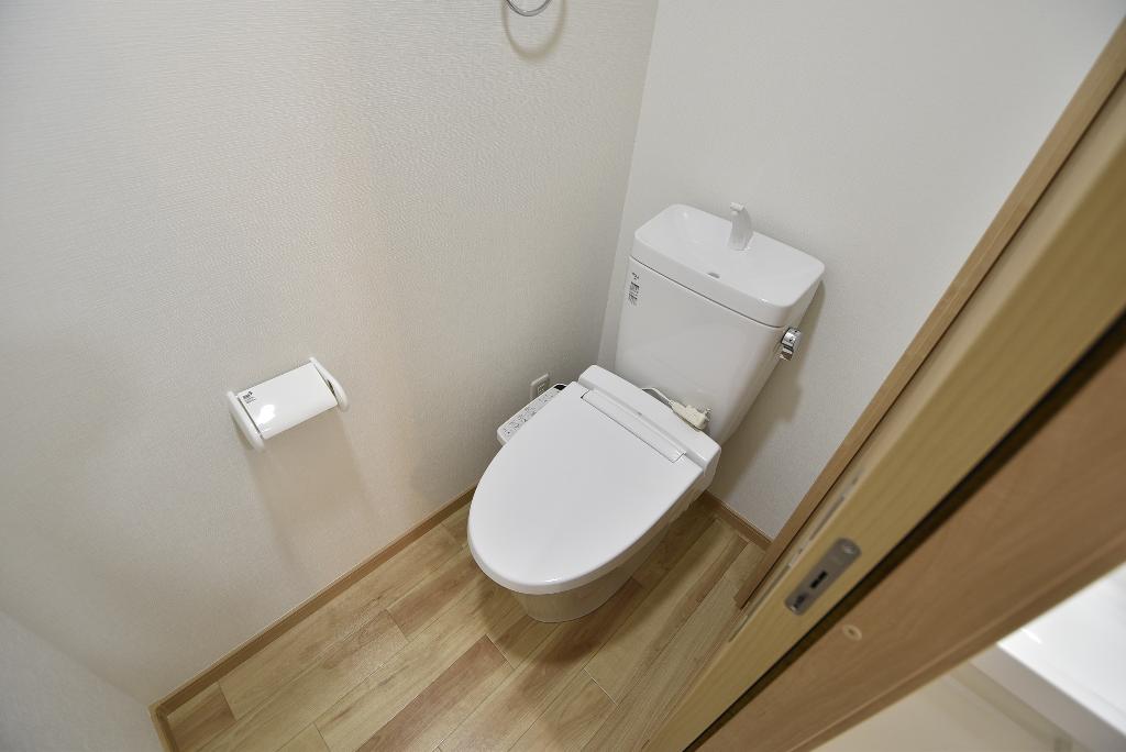 トイレ　シャワー付トイレ