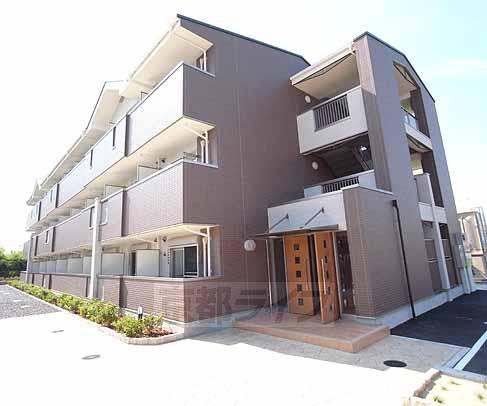 建物外観　インターネット定額制です。