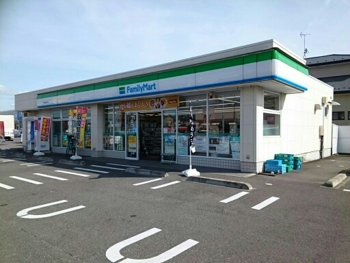 コンビニ　ファミリーマート東松島中央店（コンビニ）まで850m