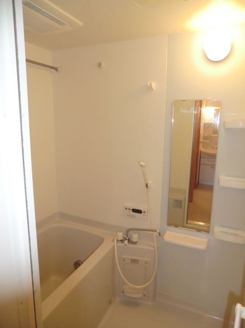 バス・シャワールーム　一日の疲れを癒して下さい