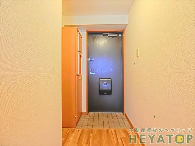 玄関　シューズボックス付き玄関（同仕様写真）