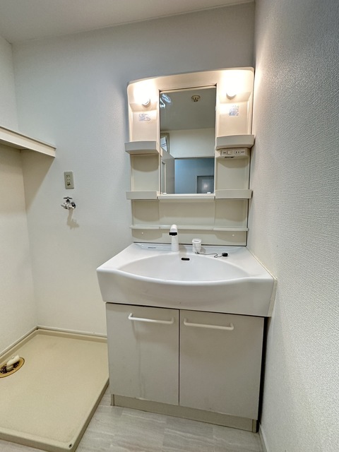 洗面設備　別部屋参考写真です