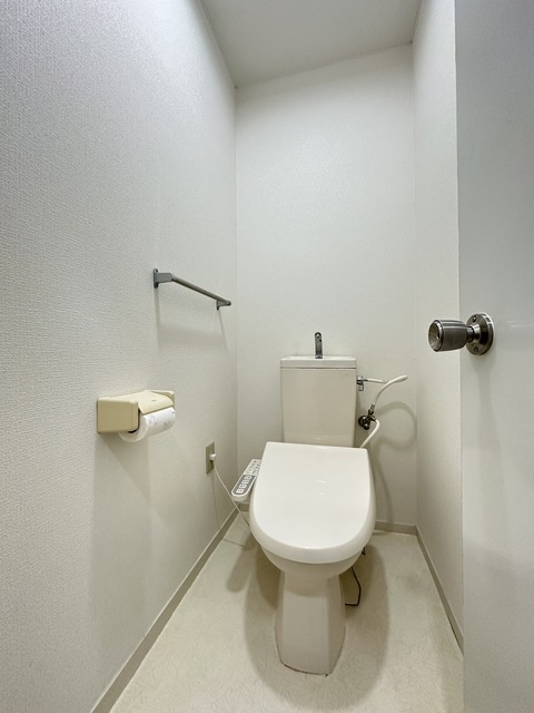 トイレ　別部屋参考写真です