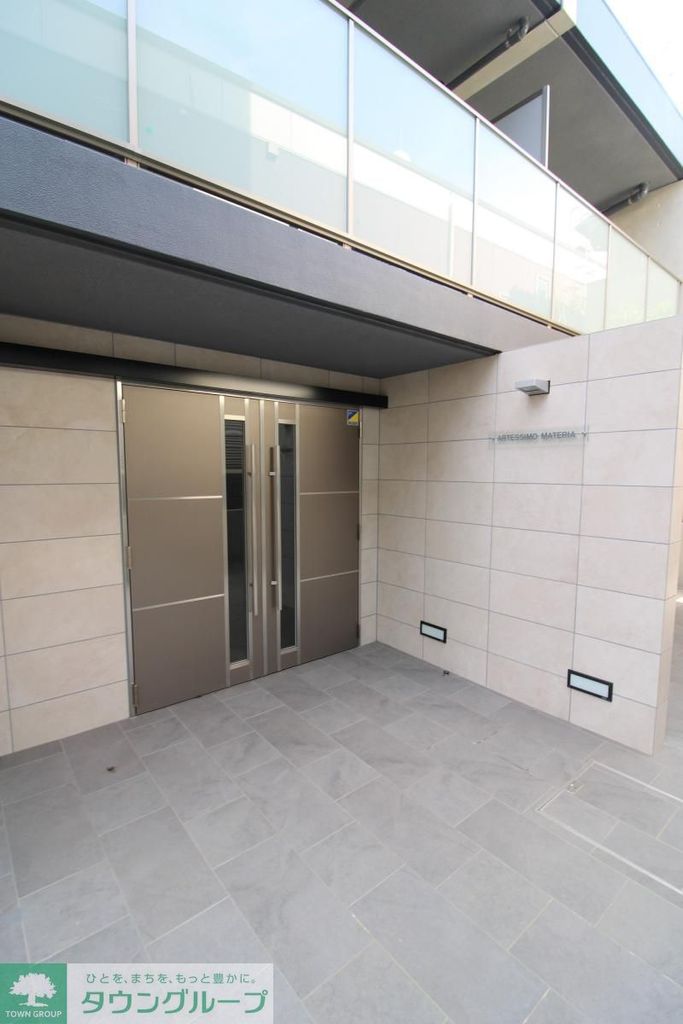 エントランス　エントランス