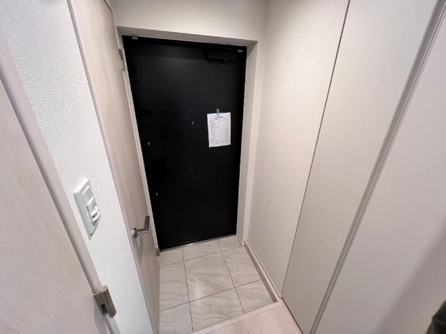 玄関　同タイプの他のお部屋