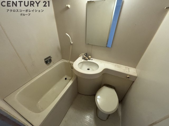 バス・シャワールーム　シンプルで機能的なユニットバスです♪