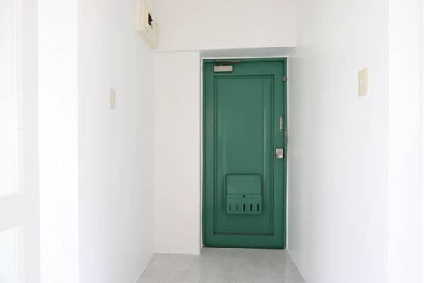 玄関　モデルルームの写真です