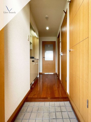 玄関　同物件別室写真