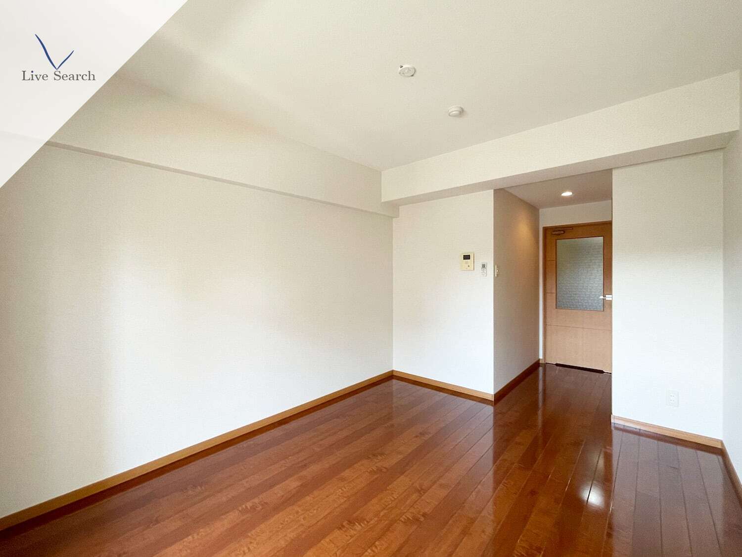 居室・リビング　同物件別室写真